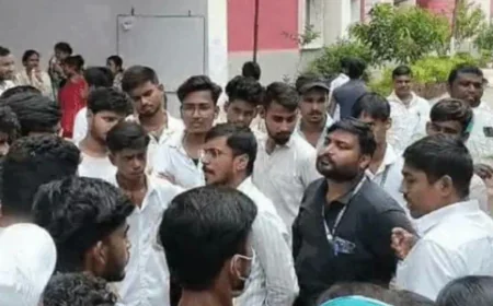भागन बीघा स्थित गौतम इंस्टीट्यूट ऑफ नर्सिंग एंड पैरामेडिकल कॉलेज नालंदा में कॉलेज के छात्रों ने कॉलेज में जमकर बवाल किया