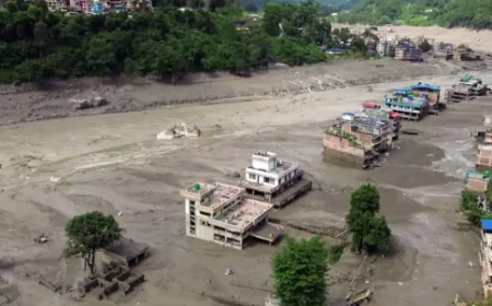 BIG BREAKING : नेपाल में बाढ़ से तबाही, 8 की मौत, 384 लापता, तिब्बत में ग्लेशियर झील फटने की आशंका