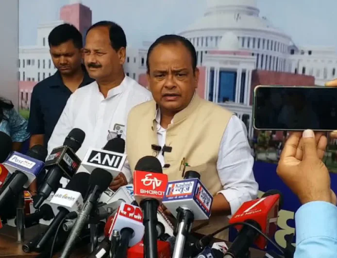 JPSC Protest : 'धरना में युवा कम, बाहर से आए लोग ज्यादा', मंत्री इरफान अंसारी का बयान, कहा : झारखंड में नहीं हुआ कोई पेपर लीक