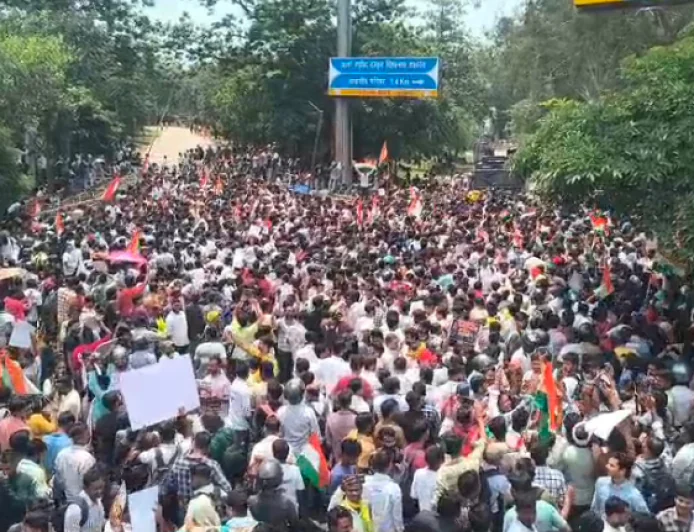 झारखण्ड विधानसभा घेराव के दौरान छात्रों पर लाठीचार्ज, कई छात्र चोटिल, जयराम महतो ने उठाए सवाल