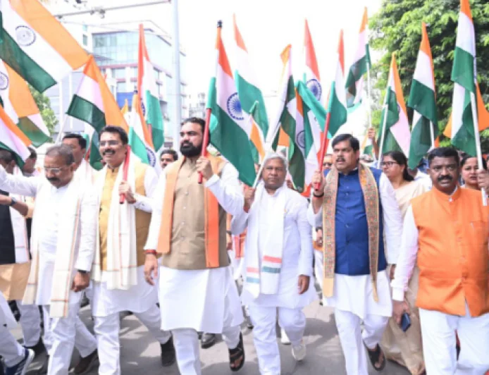 '2047 में सबसे शक्तिशाली देश बनेगा भारत', CM सम्राट ने तिरंगा यात्रा में कहा- इस मुहिम को सफल बनाएं