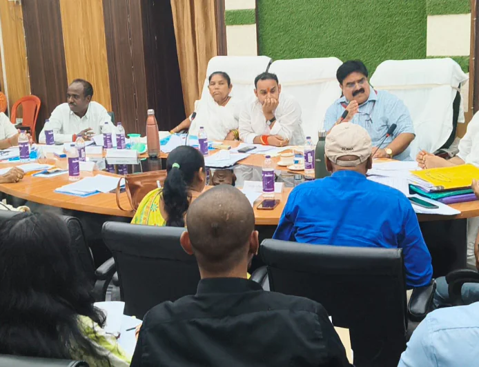 पितृपक्ष मेले में सफाई व्यवस्था पर रहेगा विशेष जोर, ड्रोन से होगी निगरानी, श्रद्धालुओं के लिए मेला क्षेत्र में लगाए जाएंगे सोलर वाटर एटीएम, लेजर लाइट शो से दिखेगा गयाजी का धार्मिक और ऐतिहासिक महत्व