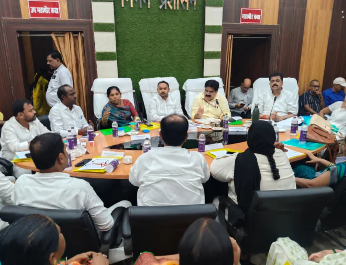 पितृपक्ष मेले की तैयारी तेज, 33 हजार मानव बल से होगी सफाई; वाटर एटीएम और लेजर लाइट से सजेगा मेला क्षेत्र