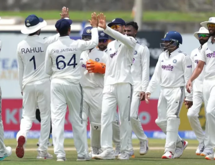 IND vs SL 1st test Match : गॉल टेस्ट मैच में श्रीलंका पहली पारी में 284 रन पर ढेर, सोनल दिनुशा ने जड़ा शतक, मानव सुथार ने झटके 4 विकेट