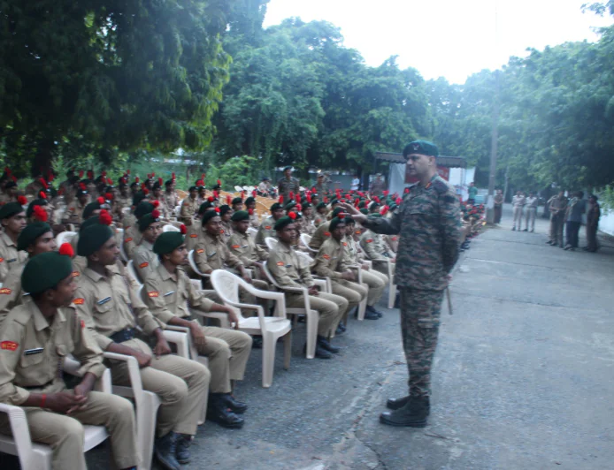 तीसरे दिन कैडेटों ने सीखा ड्रिल, हथियार प्रशिक्षण और मानचित्र पढ़ना, अनुशासन और प्रशिक्षण से मजबूत होंगे एनसीसी कैडेट-कर्नल पंकज