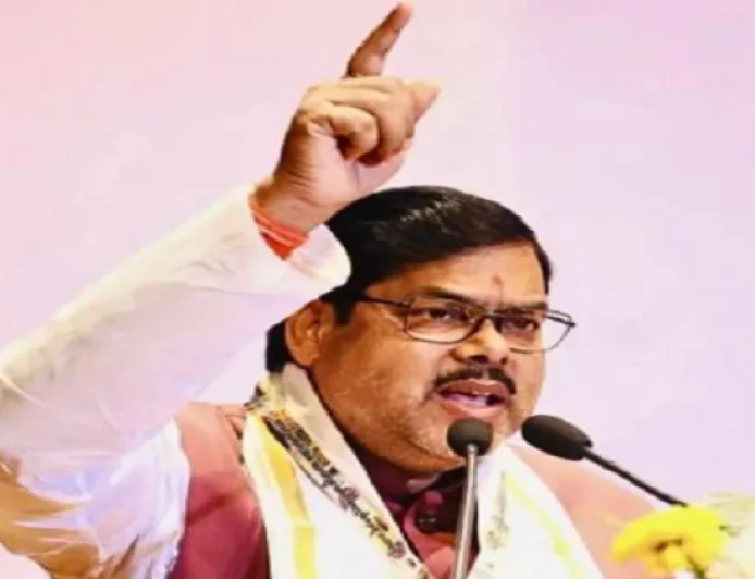 BPSC TRE-4 अभ्यर्थियों के प्रदर्शन के बीच शिक्षा मंत्री का आया बड़ा बयान, बोले- जिन मुद्दों को लेकर बैठे थे....