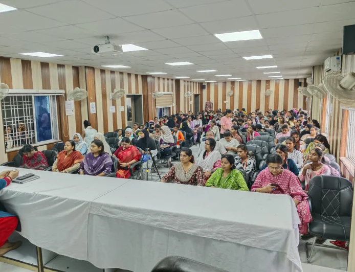 जीबीएम कॉलेज में जिला प्रशासन की ओर से लगाया गया विद्यार्थी सहयोग शिविर