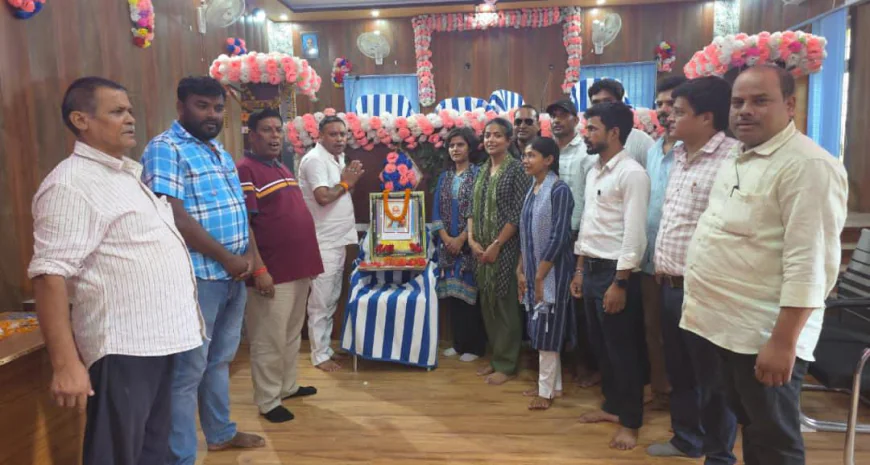 शीर्षक: गुरुदेव रवीन्द्रनाथ टैगोर की पुण्यतिथि पर श्रद्धांजलि, उनके आदर्शों पर चलने का आह्वान