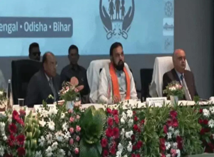 बापू सभागार में मानव तस्करी पर पूर्वी जोन का सम्मेलन, बिहार समेत 4 राज्यों के अधिकारी जुटे, CM सम्राट चौधरी और सुप्रीम कोर्ट के जस्टिस ए. अमानुल्लाह मौजूद