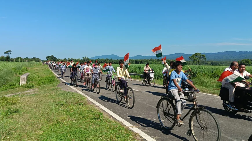 हर घर तिरंगा अभियान के तहत निकली साइकिल तिरंगा रैली, 15 किलोमीटर तक गूंजा देशभक्ति का संदेश