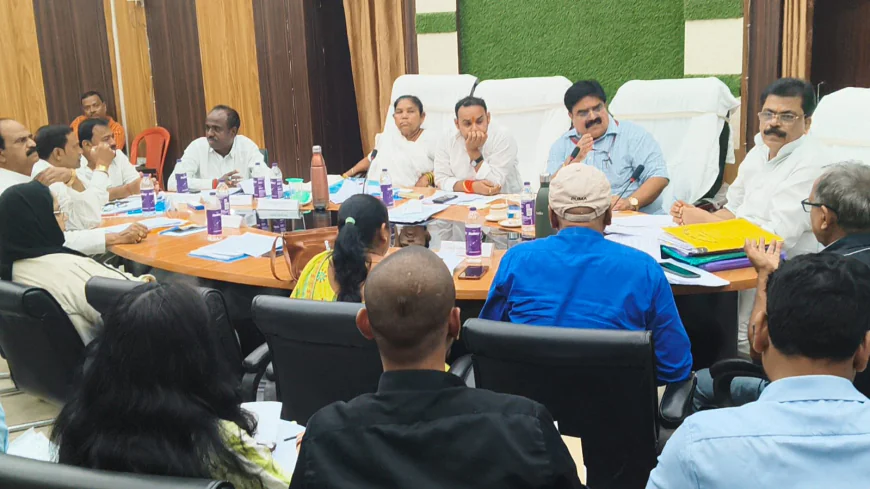 पितृपक्ष मेले में सफाई व्यवस्था पर रहेगा विशेष जोर, ड्रोन से होगी निगरानी, श्रद्धालुओं के लिए मेला क्षेत्र में लगाए जाएंगे सोलर वाटर एटीएम, लेजर लाइट शो से दिखेगा गयाजी का धार्मिक और ऐतिहासिक महत्व