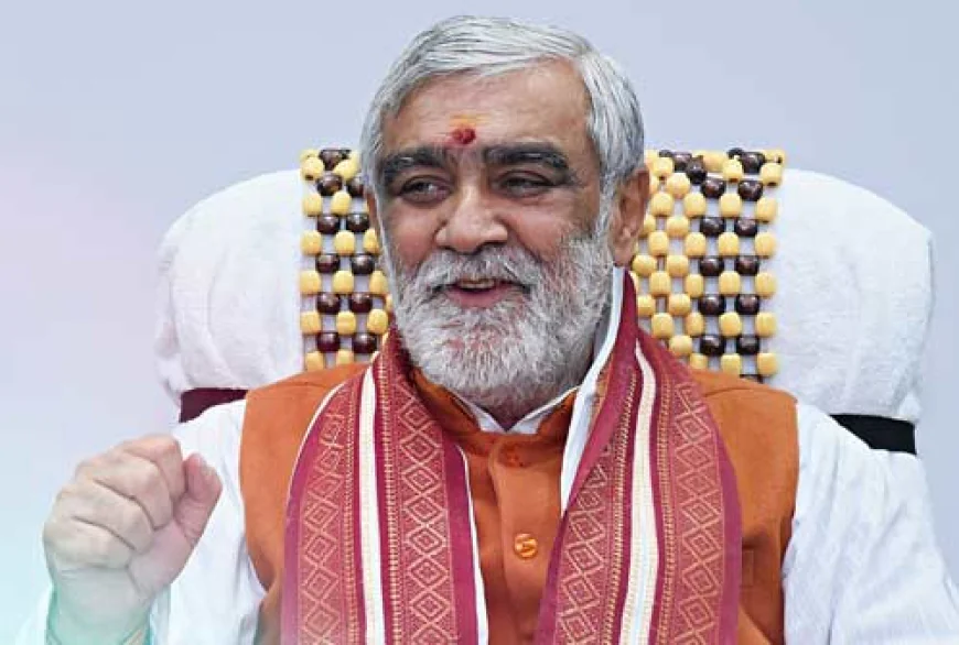 देवघर पहुंचे अश्विनी कुमार चौबे की हिदायत, बोले- छात्रों के आंदोलन को आग का शोला न बनने दे झारखंड सरकार