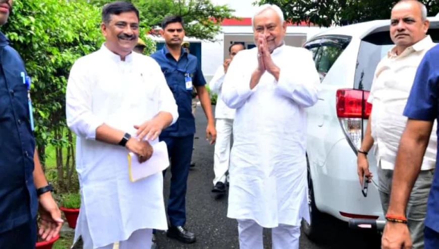 'सुपर CM जिंदाबाद', संजय झा के आवास पहुंचे नीतीश तो JDU कार्यकर्ताओं ने लगाए नारे