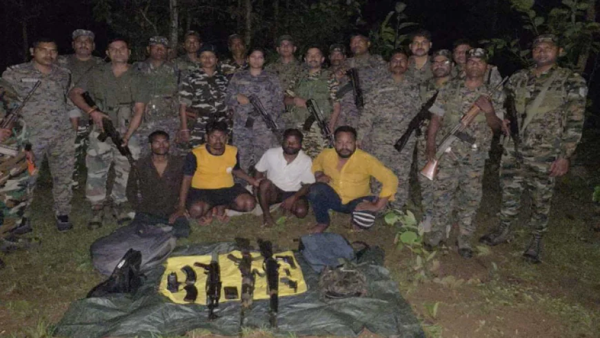 JJMP के सब-जोनल कमांडर समेत 4 उग्रवादी गिरफ्तार, AK-56 और SLR बरामद