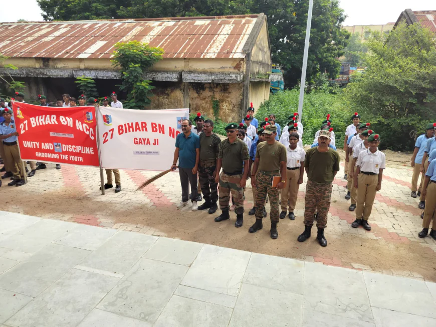 एनसीसी शिविर में बैटल ड्रिल के साथ टीबी और नशामुक्ति का दिया संदेश