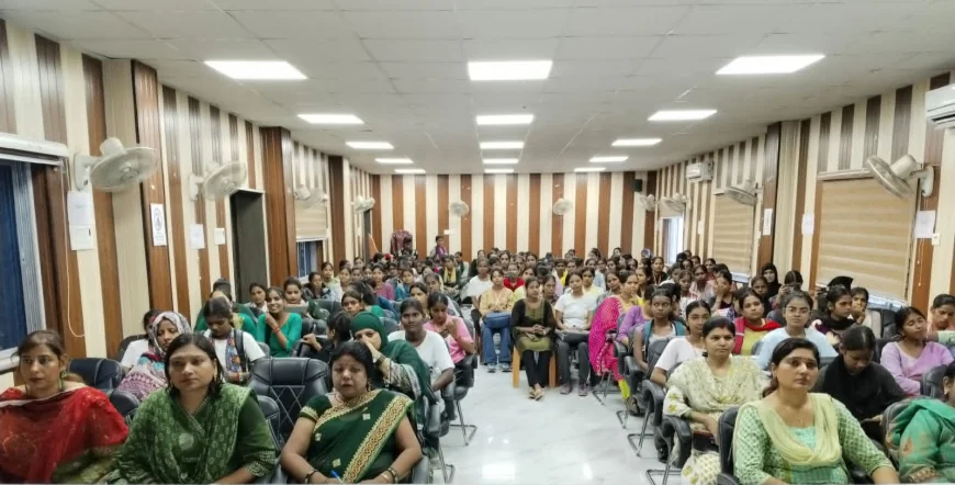 जीबीएम कॉलेज में प्रधानमंत्री के "खेलो इंडिया संवाद" का एनएसएस वॉलेंटियर्स सहित सभी छात्राओं ने उठाया लाभ