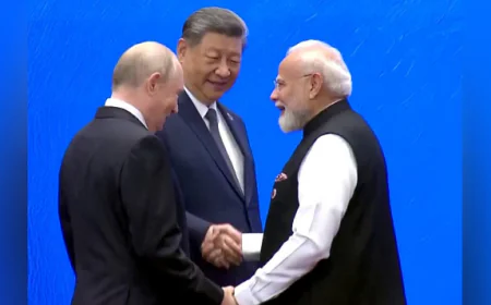 PM मोदी ने जिनपिंग और पुतिन से एकसाथ मिलाया हाथ, देखते ही शहबाज शरीफ चुपचाप निकल गए