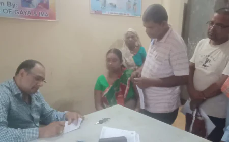 लॉयंस क्लब के जेरियाट्रिक क्लीनिक में मरीजों की निःशुल्क जांच