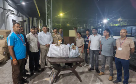 तेजस राजधानी एक्सप्रेस से 15.822 किलो गांजा बरामद, महिला यात्री गिरफ्तार