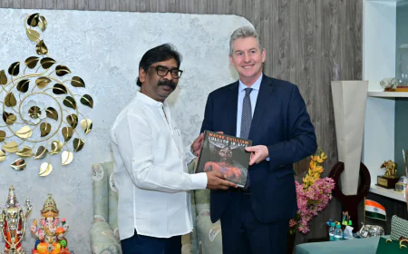 हेमंत सोरेन से ऑस्ट्रेलियन काउंसलेट-जनरल बर्नार्ड लिंच की मुलाकात, शिक्षा-निवेश समेत कई मुद्दों पर चर्चा