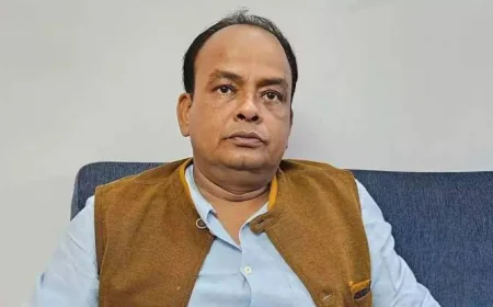 नारायणपुर सड़क हादसे में शमशाद अंसारी की मौत, डॉ. इरफान अंसारी ने परिवार को दी ₹5.30 लाख की तत्काल मदद