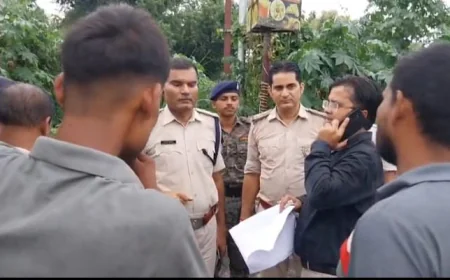 रोहतास में NH-2 पर अवैध पार्किंग के खिलाफ बड़ी कार्रवाई, 50 वाहनों से 2 लाख से अधिक जुर्माना