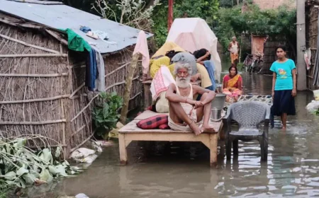बेगूसराय में 4 महीने से जलमग्न हैं घर, 4 फीट पानी में जिंदगी बेहाल; BDO-CO से मंत्री तक गुहार, फिर भी राहत नहीं