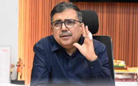 सड़क सुरक्षा में लापरवाही बर्दाश्त नहीं: उपायुक्त अजय नाथ झा, ब्लैक स्पॉट सुधारने और अवैध पार्किंग पर सख्ती के निर्देश