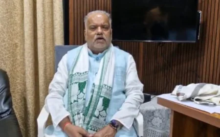 जमशेदपुर पहुंचे बिहार के मंत्री श्रवण कुमार, झारखंड में बढ़ते अपराध और खनिज लूट पर सरकार को घेरा