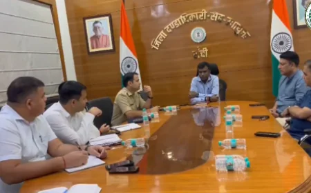 भारत-वेस्टइंडीज T20 मैच को लेकर रांची में सुरक्षा की तैयारी तेज, DC ने भीड़ और ट्रैफिक व्यवस्था दुरुस्त रखने के दिए निर्देश