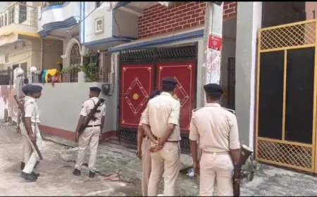 आरा में EOU की बड़ी कार्रवाई, मोबाइल सब-इंस्पेक्टर अमित कुमार गुप्ता के आरा और पटना स्थित ठिकानों पर छापेमारी