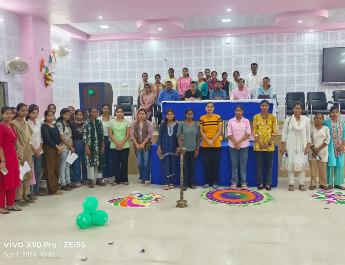 जगजीवन महाविद्यालय में नए विद्यार्थियों के लिए दीक्षारंभ कार्यक्रम आयोजित, नियमित कक्षा में उपस्थिति से ही भाषा कौशल का होगा विकास : डॉ. शोभा