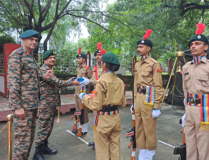 हौसला मजबूत हो तो कोई भी लक्ष्य हासिल करना संभव : ब्रिगेडियर देबकुमार सेन, एनसीसी कैडेटों ने दिया गार्ड ऑफ ऑनर, ग्रुप कमांडर ने कैंप की व्यवस्थाओं व प्रशिक्षण का लिया जायजा