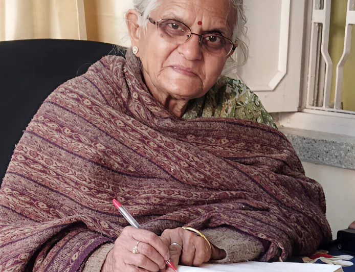 नहीं रहीं जीबीएम कॉलेज की पूर्व अर्थशास्त्र विभागाध्यक्ष एवं बर्सर डॉ मीरा वर्मा, शोक सभा आयोजित करके कॉलेज परिवार ने दी मौन श्रद्धांजलि