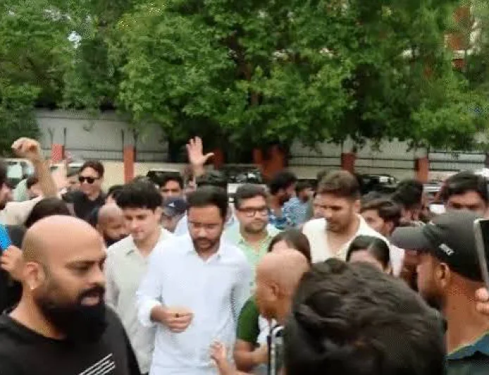 CJP Protest Live: स्वतंत्र भारद्वाज को दिल्ली पुलिस ने हिरासत में लिया, CJP के थाने पहुंचते ही एक्शन
