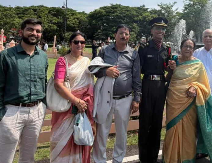 गयाजी के क्षितिज कश्यप ने पहनी सेना की वर्दी, दादा-दादी और माता-पिता का बढ़ाया मान, क्रेन स्कूल गया से पढ़ाई, दिल्ली विश्वविद्यालय से राजनीतिक विज्ञान में स्नातक के बाद पहले ही प्रयास में हासिल की सफलता