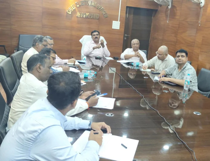 SIR को लेकर बड़ा निर्देश: नया जाति या आवासीय प्रमाण-पत्र बनवाने की जरूरत नहीं, फर्जी दस्तावेज पर होगी सख्त कार्रवाई