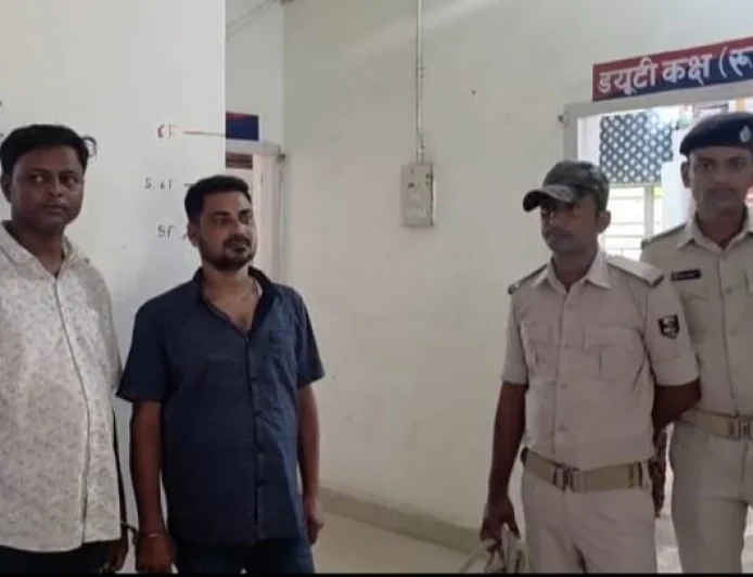 फर्जी IPS बनकर पुलिस को दिया आदेश, वाहन जांच के नाम पर वसूली का आरोप; दो गिरफ्तार