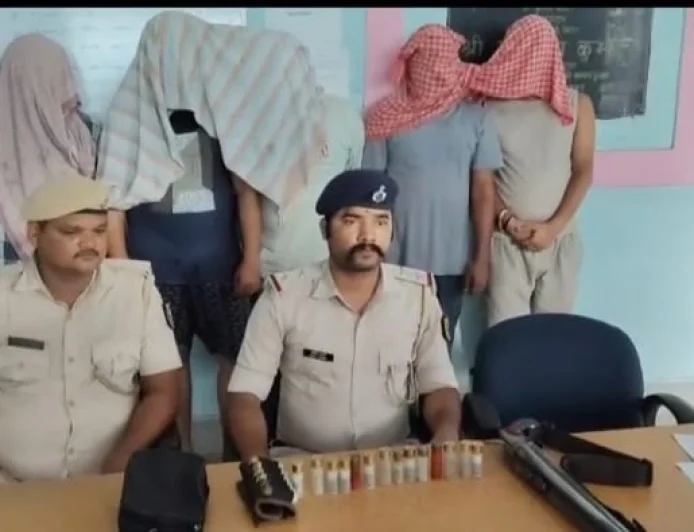 भाजयुमो जिलाध्यक्ष के घर पर ताबड़तोड़ फायरिंग, 11 खोखे बरामद; CCTV से अपराधियों की तलाश