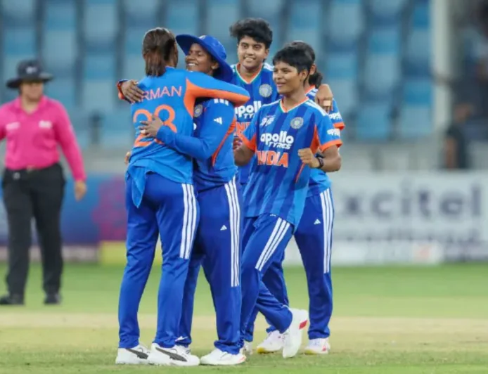 एशिया की बादशाह बनीं भारतीय बेटियां, श्रीलंका को 72 रन से हराकर 8वीं बार जीता एशिया कप