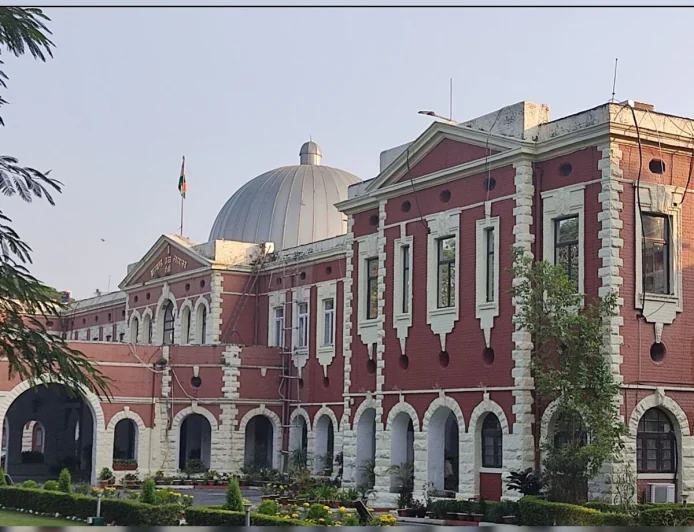 झारखंड हाईकोर्ट का बड़ा आदेश: HEC बाईपास रोड में अतिक्रमण हटाओ अभियान पर रोक, 31 दिसंबर तक खुद हटाना होगा कब्जा