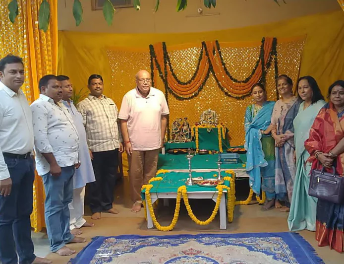 राधा अष्टमी पर भव्य जन्मोत्सव, पंचामृत अभिषेक और छप्पन भोग से सजी झांकी