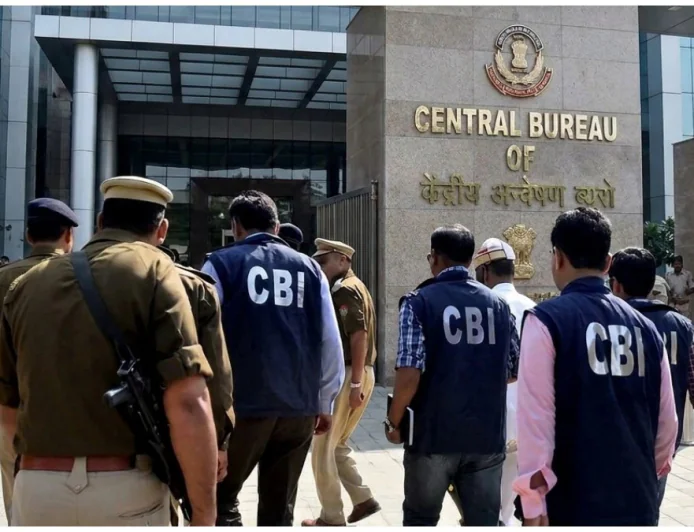 CBI का बड़ा एक्शन: ₹48.48 करोड़ के बैंक फ्रॉड मामले में हैदराबाद और ओडिशा में छापेमारी, PCH Corporation के डायरेक्टर्स के ठिकानों पर सर्च