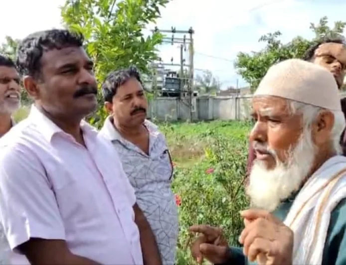 समस्तीपुर में कब्रिस्तान में मिले तीन संदिग्ध जिंदा बम, इलाके में मचा हड़कंप