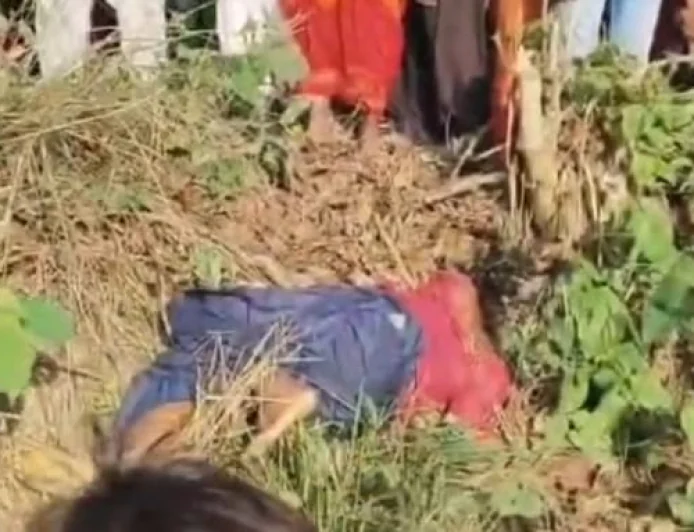 दरभंगा में सुनसान सड़क किनारे खेत से 22 वर्षीय युवती का शव बरामद, FSL टीम ने जुटाए साक्ष्य