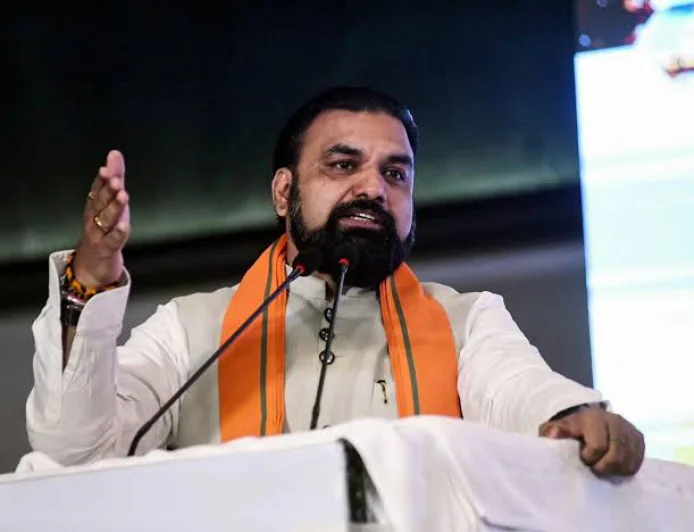 मंत्री भगवान सिंह कुशवाहा के बयानों पर विवाद, POCSO से लेकर लड़कियों की सुरक्षा और जातीय टिप्पणी तक उठे सवाल