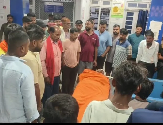 गिरिडीह में दरोगा के बेटे की पीट-पीटकर हत्या, 10-12 युवकों पर मारपीट का आरोप