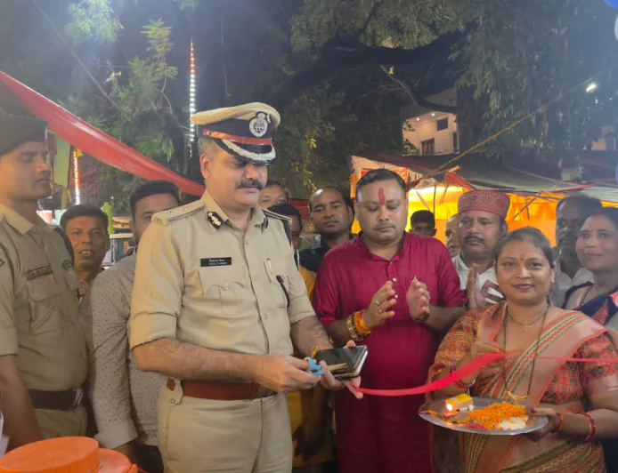 पितृपक्ष मेला में राष्ट्रीय मानवाधिकार संगठन ने लगाया निःशुल्क सेवा शिविर