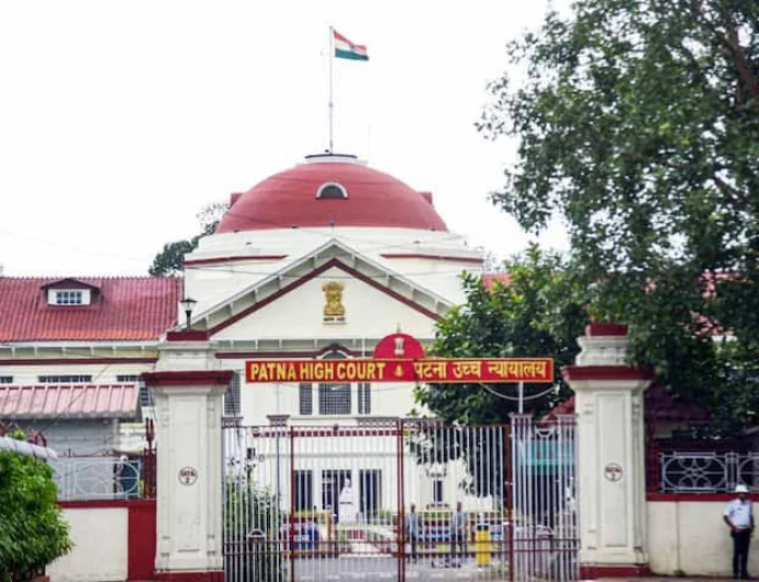 अधिकारियों की तकनीकी गलती का खामियाजा ठेकेदार पर नहीं डाल सकते: पटना हाईकोर्ट ने रोका भुगतान जारी करने का दिया आदेश