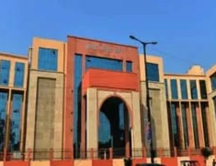 बिहार में जमीन कब्जे की शिकायतों पर पुलिस मुख्यालय सख्त, नौबतपुर थानेदार निलंबित; कई जिलों में जांच तेज